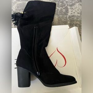 Knee High Suede Black Boots tassel on the back.